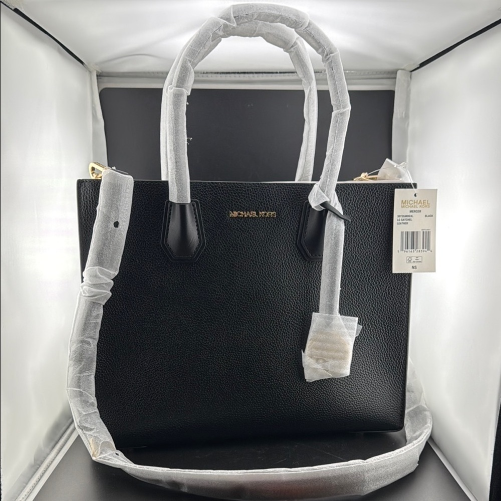 Michael Kors Mercer Black Leather Tote Bag - Picture 1 of 4